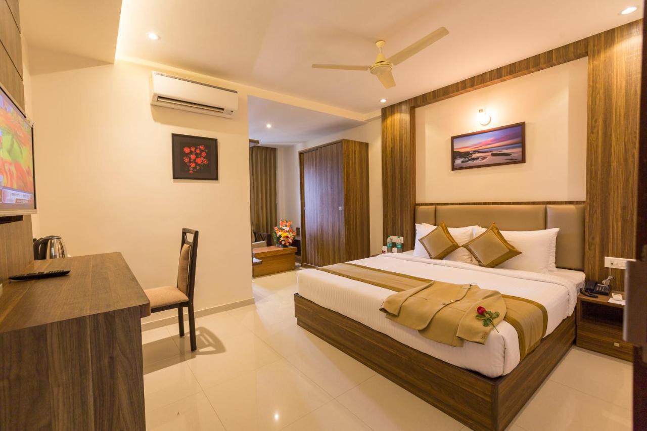 Grand Plaza Suites Kozhikode Bagian luar foto