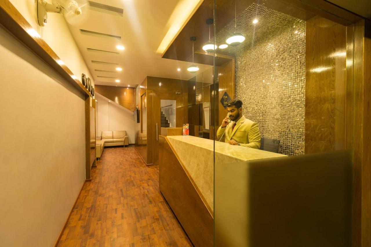 Grand Plaza Suites Kozhikode Bagian luar foto